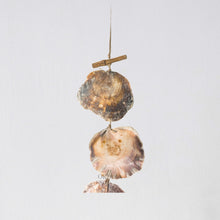 Load image into Gallery viewer, Hailey Capiz Seashell Windchime with Sea Shell