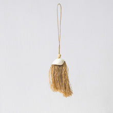 Load image into Gallery viewer, Maia Seashell with Raffia Decoration
