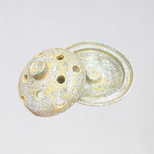 Load image into Gallery viewer, Eliáne Handcrafted Coil Holder