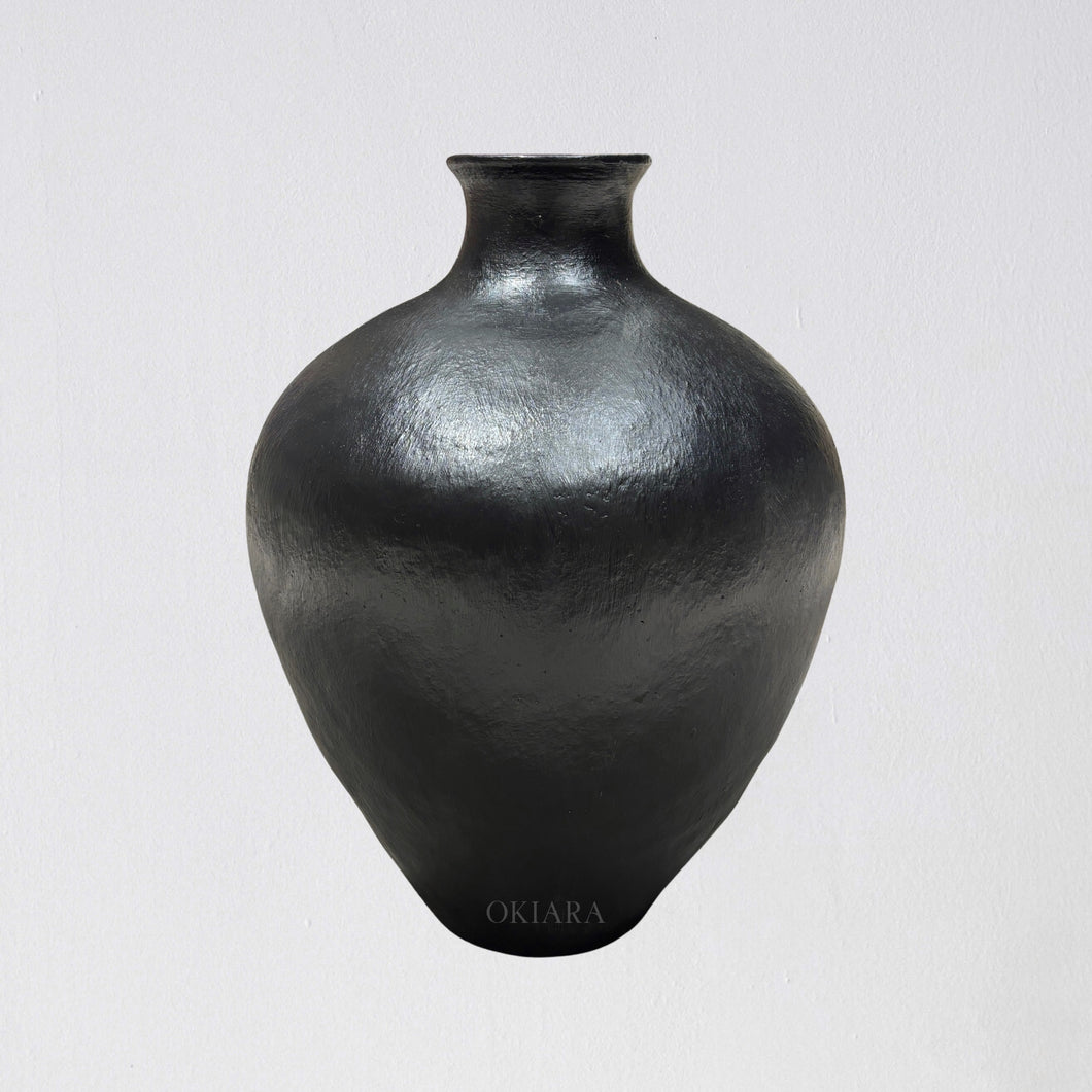 Husani Vessel | Black