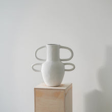 Load image into Gallery viewer, Quirky Vessel Okiara
